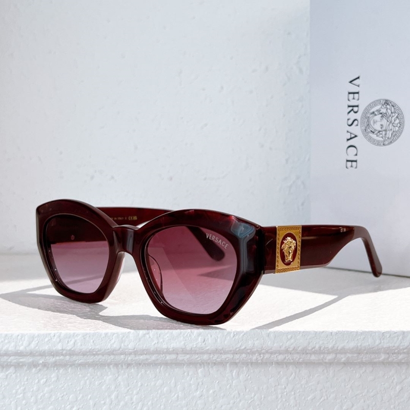 VERSACE